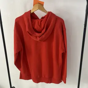 Sweat avec capuche pour femme