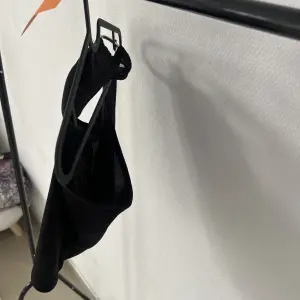 Women's tops