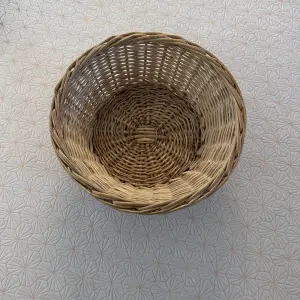 Table basket