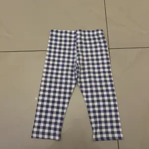 Girl short pants