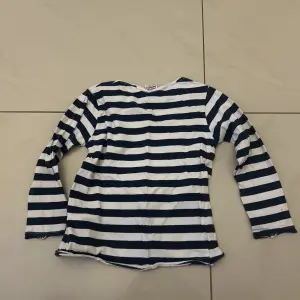 t-shirt de manches longues pour fille 