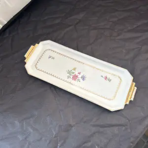 Deco table 