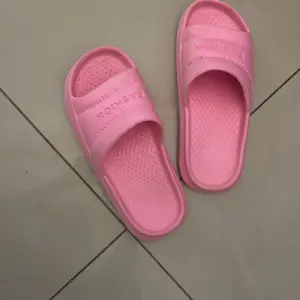 Women's claquettes