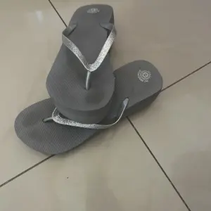 Women's claquettes