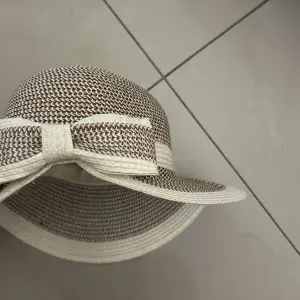 hat for women