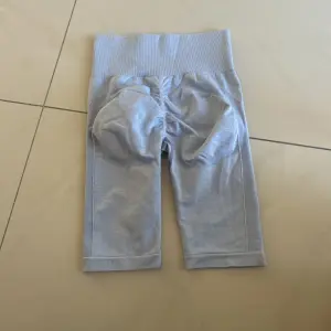 Short de sport pour femme 