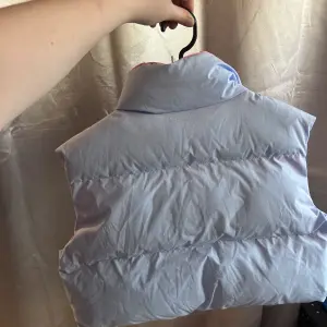 Printing sleeveless jacket