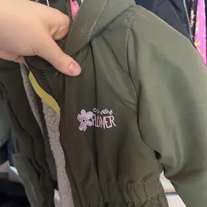 Veste pour fille de color kaki 