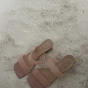 Women's summer shoes