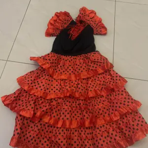 Costume dress for children 7/8 years old