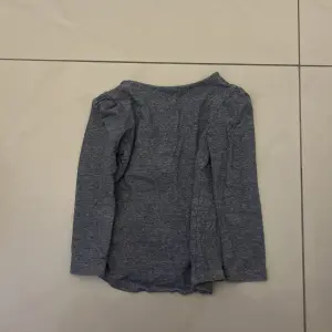 T-shirt with long sleeves for girl