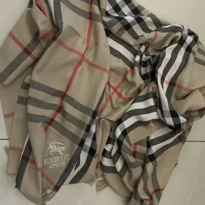 Women's scarf