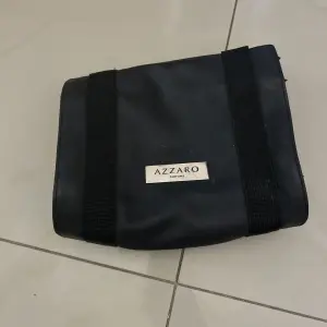 Make-up kit