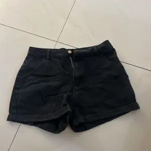 Women's jeans shorts