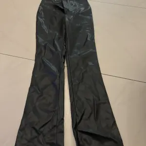 Semi-leather pants for women