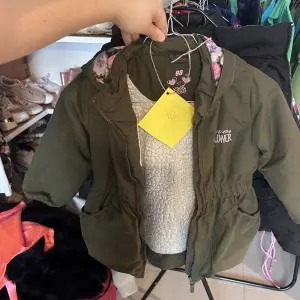 Veste pour fille de color kaki 
