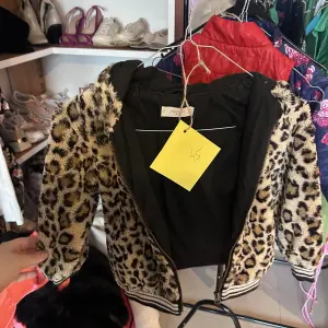 Veste en fourrure léopard 